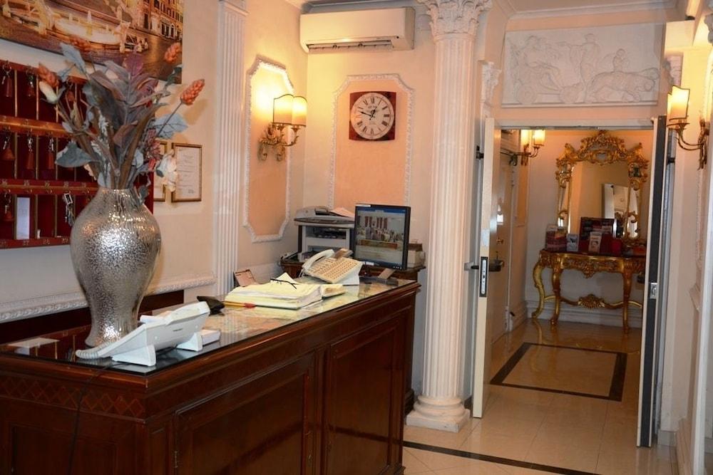 Hotel Erdarelli Roma